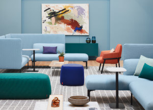 色彩丰富的家具装饰Haworth Hotel的内饰